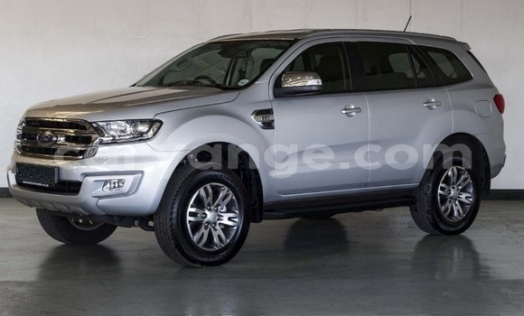 Buy Used Ford Everest Silver Car in Windhoek in Namibia