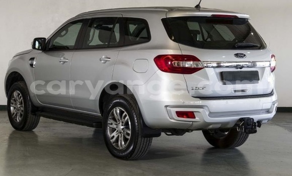 Buy Used Ford Everest Silver Car in Windhoek in Namibia Buy Used Ford Everest Silver Car in Windhoek in Namibia