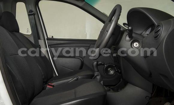 Buy Used Nissan NP 300 White Car in Windhoek in Namibia Buy Used Nissan NP 300 White Car in Windhoek in Namibia