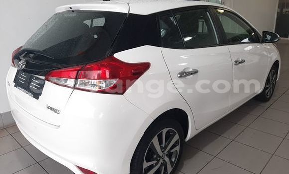 Buy Used Toyota Yaris White Car in Oshikango in Ohangwena Buy Used Toyota Yaris White Car in Oshikango in Ohangwena