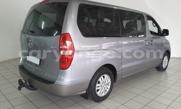 Buy Used Hyundai H1 Silver Car in Gobabis in Omaheke Buy Used Hyundai H1 Silver Car in Gobabis in Omaheke
