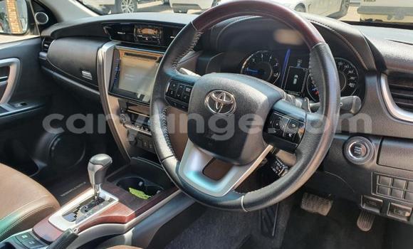 Buy Used Toyota Fortuner White Car in Karasburg in Karas Buy Used Toyota Fortuner White Car in Karasburg in Karas