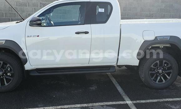 Acheter Occasion Voiture Toyota Hilux Blanc à Gobabis, Omaheke Acheter Occasion Voiture Toyota Hilux Blanc à Gobabis, Omaheke