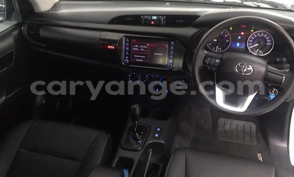 Acheter Occasion Voiture Toyota Hilux Blanc à Karasburg, Karas Acheter Occasion Voiture Toyota Hilux Blanc à Karasburg, Karas