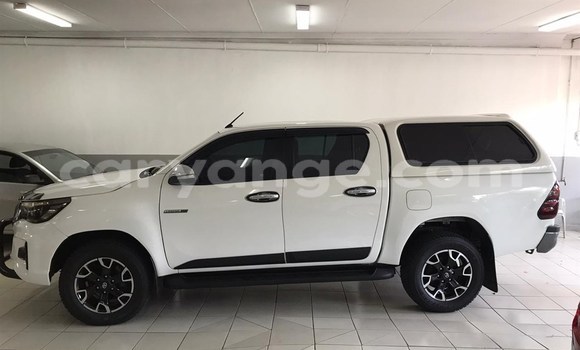 Acheter Occasion Voiture Toyota Hilux Blanc à Karasburg, Karas Acheter Occasion Voiture Toyota Hilux Blanc à Karasburg, Karas