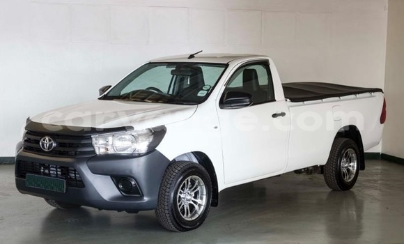 Acheter Occasion Voiture Toyota Hilux Blanc à Windhoek, Namibie