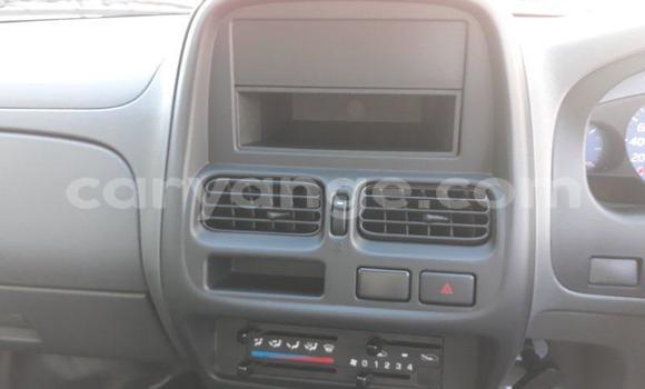 Buy Used Nissan NP 300 White Car in Gobabis in Omaheke Buy Used Nissan NP 300 White Car in Gobabis in Omaheke