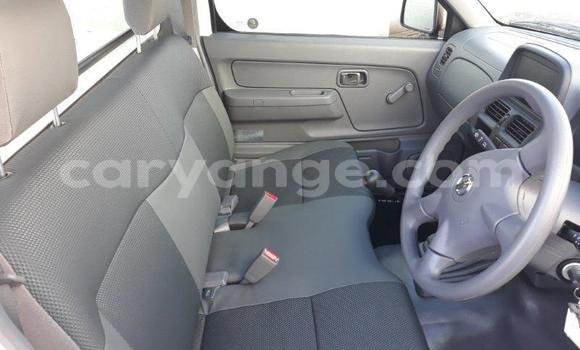 Buy Used Nissan NP 300 White Car in Gobabis in Omaheke Buy Used Nissan NP 300 White Car in Gobabis in Omaheke