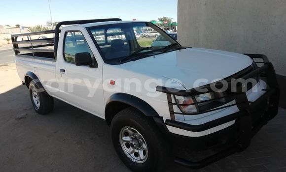 Acheter Occasion Voiture Nissan Hardbody Blanc à Windhoek, Namibie