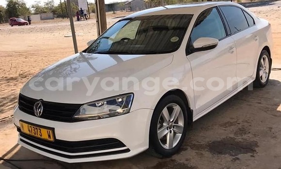Buy Used Volkswagen Jetta White Car in Windhoek in Namibia