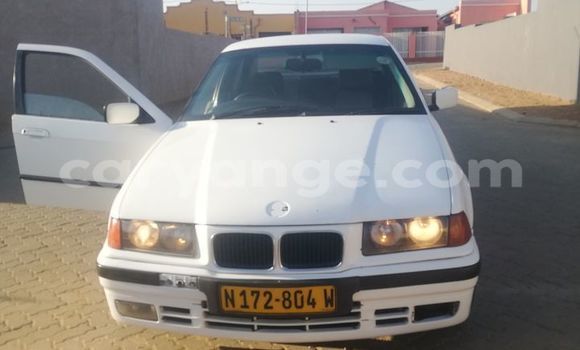 Buy Used BMW 3–Series White Car in Windhoek in Namibia