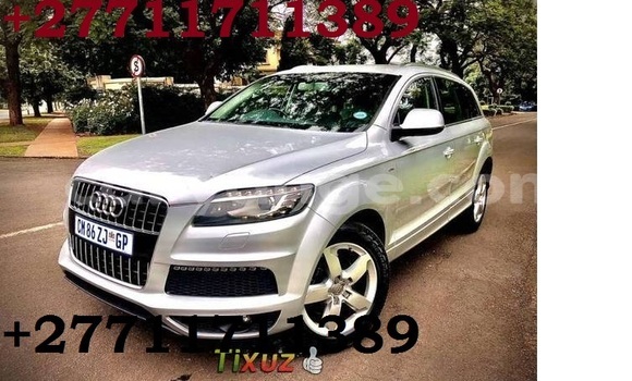 Buy Used Audi Q7 Silver Car in Windhoek in Namibia