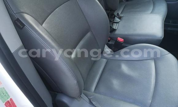 Buy Used Hyundai H1 White Car in Leonardville in Omaheke Buy Used Hyundai H1 White Car in Leonardville in Omaheke