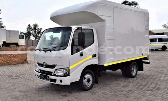 Acheter Occasion Utilitaire Toyota Dyna Blanc à Gobabis, Omaheke Acheter Occasion Utilitaire Toyota Dyna Blanc à Gobabis, Omaheke
