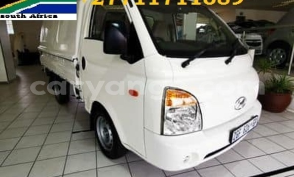 Buy Used Hyundai H200 White Car in Windhoek in Namibia