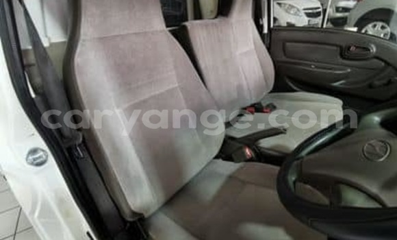 Buy Used Hyundai H200 White Car in Windhoek in Namibia Buy Used Hyundai H200 White Car in Windhoek in Namibia