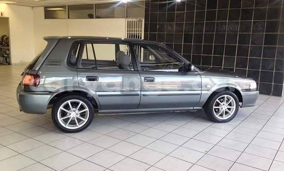 Acheter Occasion Voiture Toyota Corolla Gris à Windhoek, Namibie Acheter Occasion Voiture Toyota Corolla Gris à Windhoek, Namibie