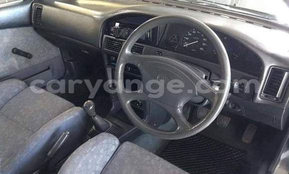 Acheter Occasion Voiture Toyota Corolla Gris à Windhoek, Namibie Acheter Occasion Voiture Toyota Corolla Gris à Windhoek, Namibie