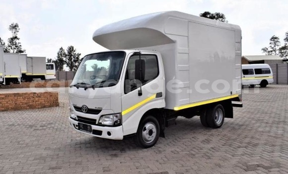Buy Used Toyota Dyna White Truck in Windhoek in Namibia Buy Used Toyota Dyna White Truck in Windhoek in Namibia