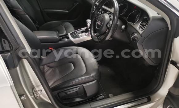 Acheter Occasion Voiture Audi A5 Beige à Walvis Bay, Namibie Acheter Occasion Voiture Audi A5 Beige à Walvis Bay, Namibie