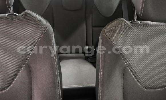 Acheter Occasion Voiture Renault Clio Beige à Windhoek, Namibie Acheter Occasion Voiture Renault Clio Beige à Windhoek, Namibie