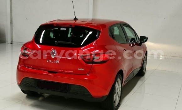 Acheter Occasion Voiture Renault Clio Beige à Windhoek, Namibie Acheter Occasion Voiture Renault Clio Beige à Windhoek, Namibie