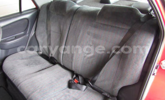 Acheter Occasion Voiture Toyota Corolla Rouge à Windhoek, Namibie Acheter Occasion Voiture Toyota Corolla Rouge à Windhoek, Namibie