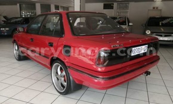 Acheter Occasion Voiture Toyota Corolla Rouge à Windhoek, Namibie Acheter Occasion Voiture Toyota Corolla Rouge à Windhoek, Namibie