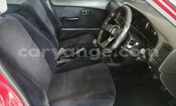 Acheter Occasion Voiture Toyota Corolla Rouge à Windhoek, Namibie Acheter Occasion Voiture Toyota Corolla Rouge à Windhoek, Namibie