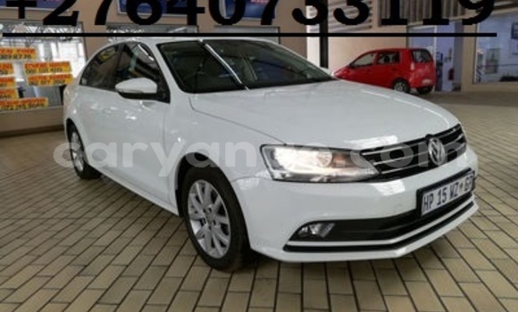 Buy Used Volkswagen Jetta White Car in Windhoek in Namibia