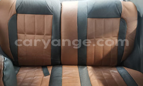 Acheter Occasion Voiture Toyota Corolla Rouge à Windhoek, Namibie Acheter Occasion Voiture Toyota Corolla Rouge à Windhoek, Namibie