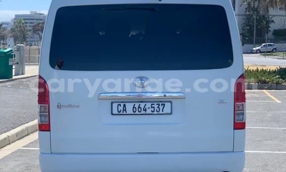 Acheter Occasion Voiture Toyota 2000GT Blanc à Windhoek, Namibie Acheter Occasion Voiture Toyota 2000GT Blanc à Windhoek, Namibie