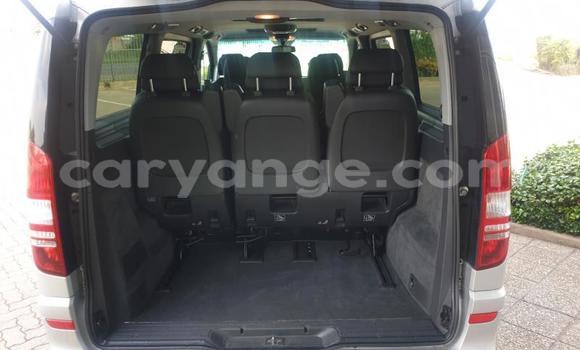 Acheter Occasion Voiture Mercedes-Benz Viano Gris à Windhoek, Namibie Acheter Occasion Voiture Mercedes-Benz Viano Gris à Windhoek, Namibie