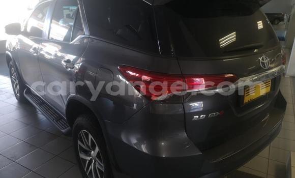 Acheter Occasion Voiture Toyota Fortuner Noir à Karasburg, Karas Acheter Occasion Voiture Toyota Fortuner Noir à Karasburg, Karas