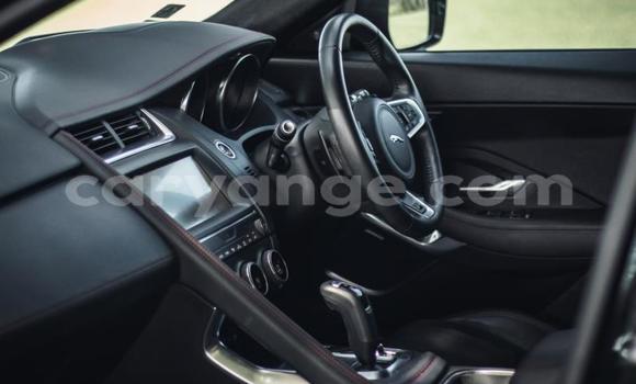 Acheter Occasion Voiture Jaguar E-Pace Noir à Windhoek, Namibie Acheter Occasion Voiture Jaguar E-Pace Noir à Windhoek, Namibie