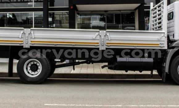 Acheter Occasion Utilitaire Mitsubishi L400 Blanc à Windhoek, Namibie Acheter Occasion Utilitaire Mitsubishi L400 Blanc à Windhoek, Namibie