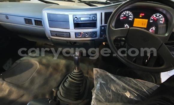 Acheter Occasion Utilitaire Hino 300 Series Blanc à Windhoek, Namibie Acheter Occasion Utilitaire Hino 300 Series Blanc à Windhoek, Namibie