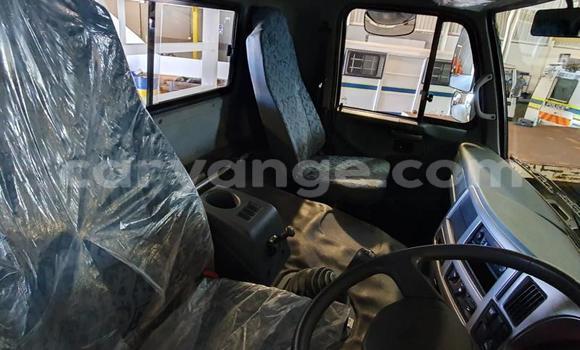 Acheter Occasion Utilitaire Hino 300 Series Blanc à Windhoek, Namibie Acheter Occasion Utilitaire Hino 300 Series Blanc à Windhoek, Namibie