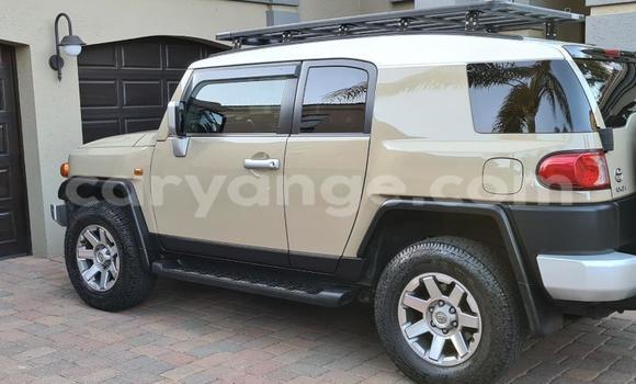 Buy Used Toyota FJ Cruiser Beige Car in Windhoek in Namibia Buy Used Toyota FJ Cruiser Beige Car in Windhoek in Namibia