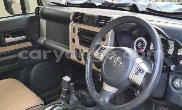 Buy Used Toyota FJ Cruiser Beige Car in Windhoek in Namibia Buy Used Toyota FJ Cruiser Beige Car in Windhoek in Namibia