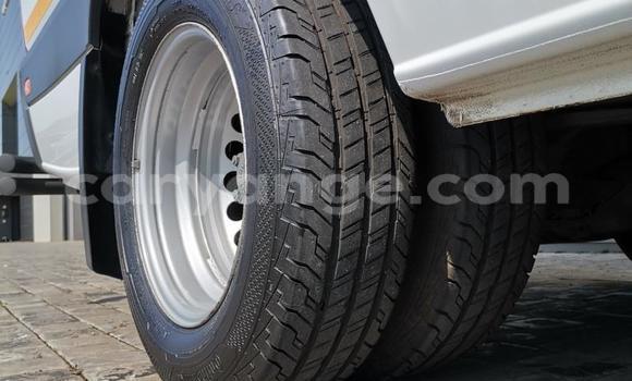 Acheter Occasion Utilitaire Mercedes‒Benz Sprinter Blanc à Windhoek, Namibie Acheter Occasion Utilitaire Mercedes‒Benz Sprinter Blanc à Windhoek, Namibie