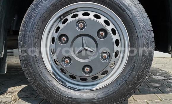 Acheter Occasion Utilitaire Mercedes‒Benz Sprinter Blanc à Windhoek, Namibie Acheter Occasion Utilitaire Mercedes‒Benz Sprinter Blanc à Windhoek, Namibie