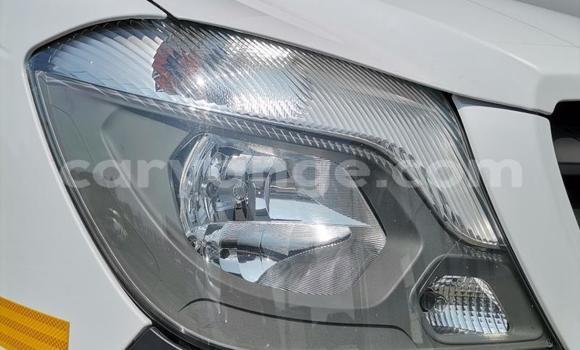 Acheter Occasion Utilitaire Mercedes‒Benz Sprinter Blanc à Windhoek, Namibie Acheter Occasion Utilitaire Mercedes‒Benz Sprinter Blanc à Windhoek, Namibie