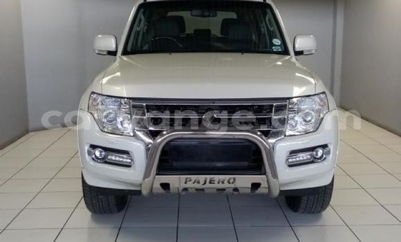 Acheter Occasion Voiture Mitsubishi Pajero Blanc à Windhoek, Namibie