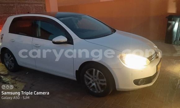 Buy Used Volkswagen Golf White Car in Walvis Bay in Namibia Buy Used Volkswagen Golf White Car in Walvis Bay in Namibia