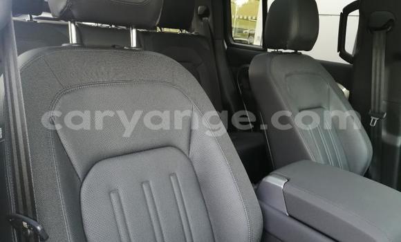 Buy Used Land Rover Defender Beige Car in Grootfontein in Namibia Buy Used Land Rover Defender Beige Car in Grootfontein in Namibia