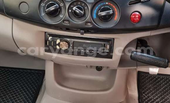 Acheter Occasion Voiture Mitsubishi Triton Blanc à Walvis Bay, Namibie Acheter Occasion Voiture Mitsubishi Triton Blanc à Walvis Bay, Namibie