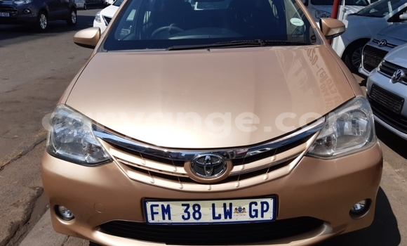 Acheter Occasion Voiture Toyota Etios Marron à Windhoek, Namibie Acheter Occasion Voiture Toyota Etios Marron à Windhoek, Namibie