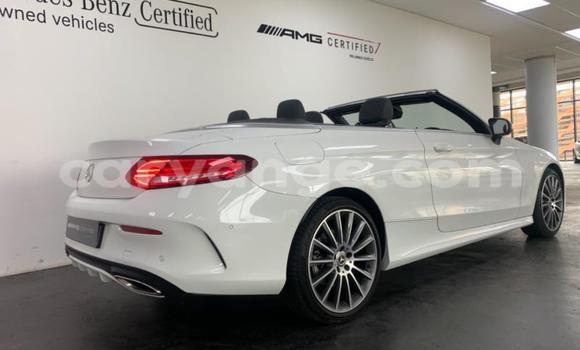 Acheter Occasion Voiture Mercedes-Benz C–Class Gris à Windhoek, Namibie Acheter Occasion Voiture Mercedes-Benz C–Class Gris à Windhoek, Namibie