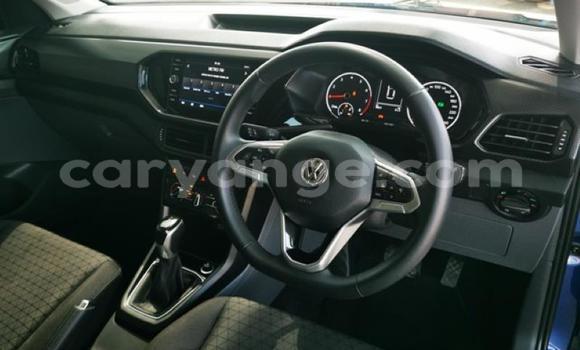 Acheter Occasion Voiture Volkswagen T-Roc Bleu à Grootfontein, Namibie Acheter Occasion Voiture Volkswagen T-Roc Bleu à Grootfontein, Namibie